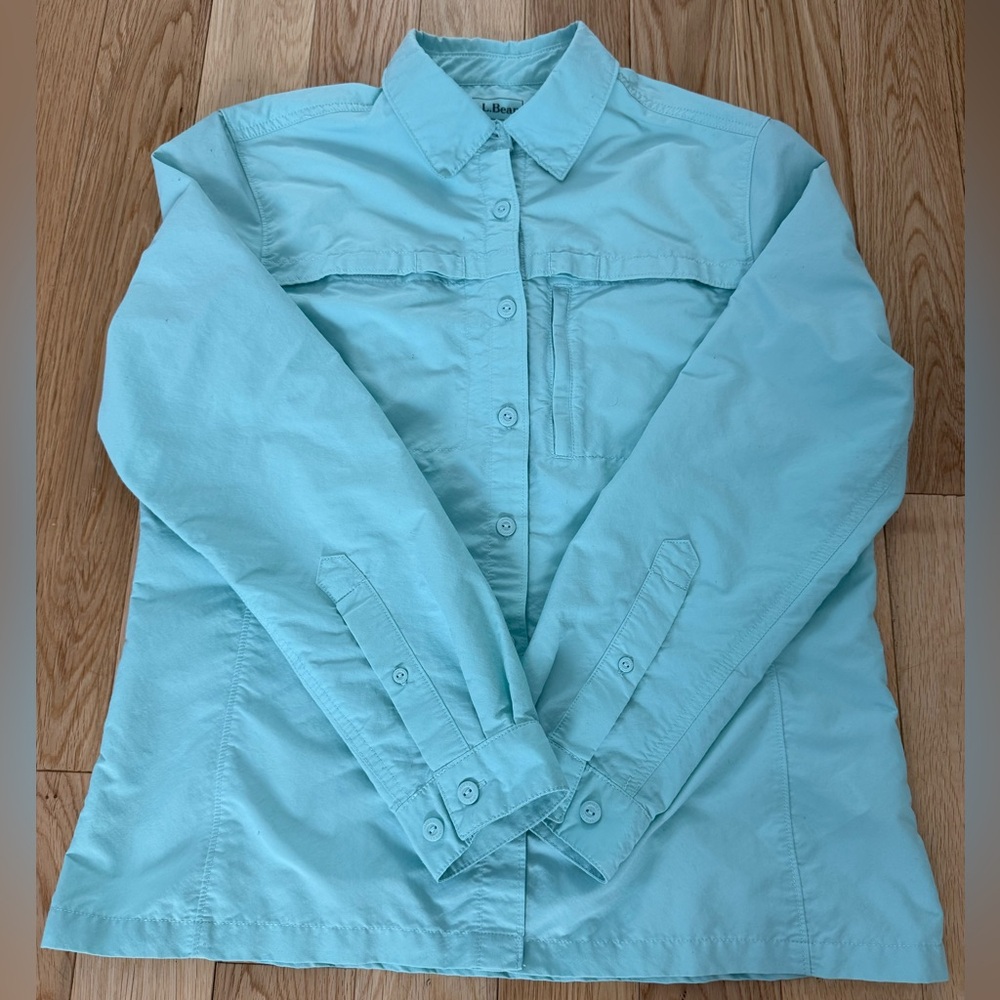 L.L. Bean Women's Tropicwear button down Shirt Long-Sleeve Turquoise M regular